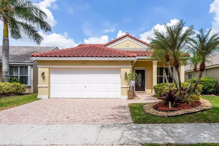 916 Savannah Falls Dr, Weston, FL 33327