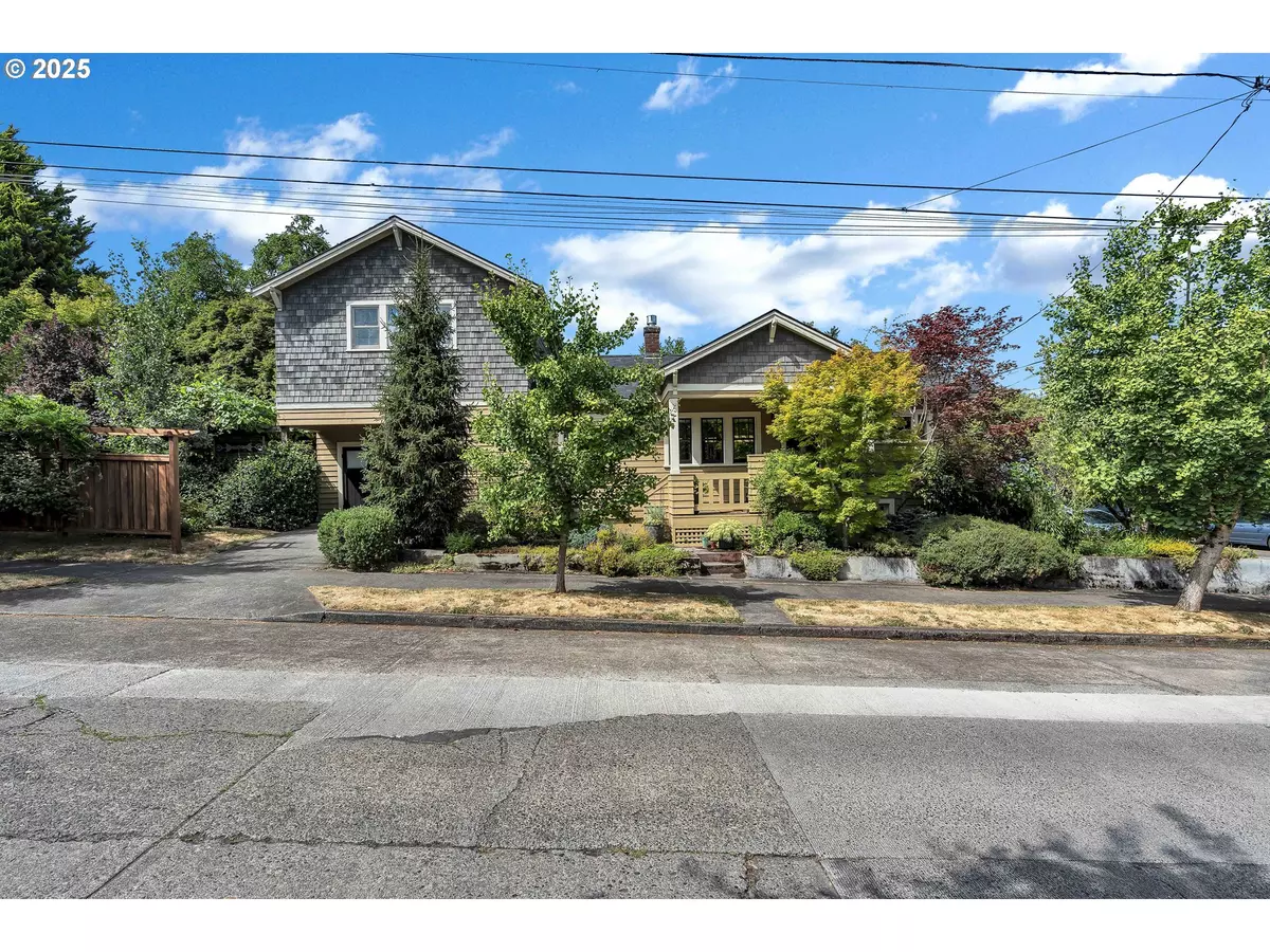 Portland, OR 97202,1735 SE LAMBERT ST