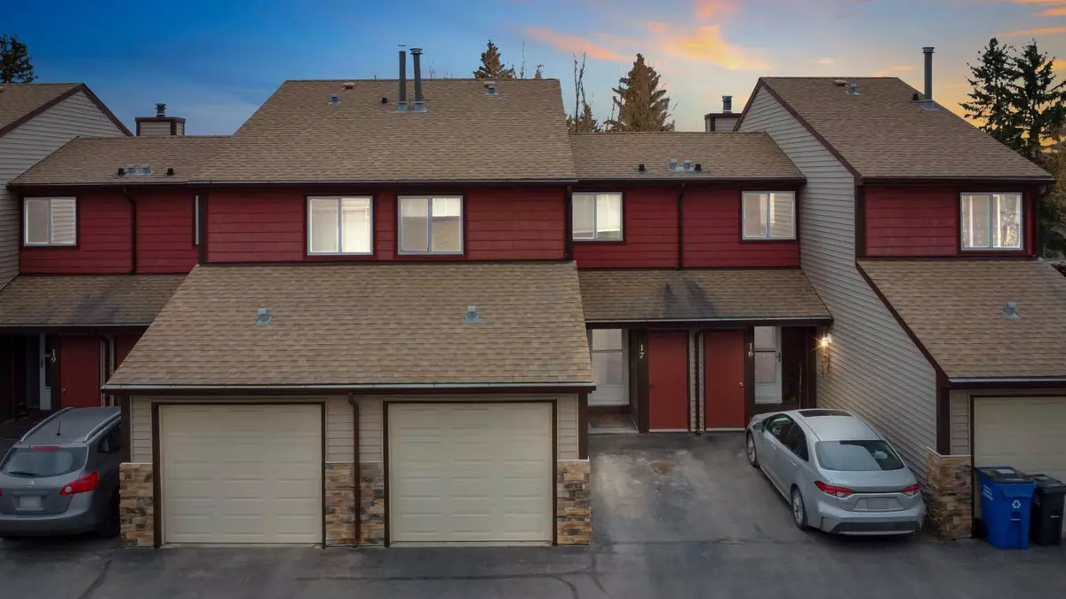Cochrane, AB T4C 1E9,41 Glenbrook CRES #17