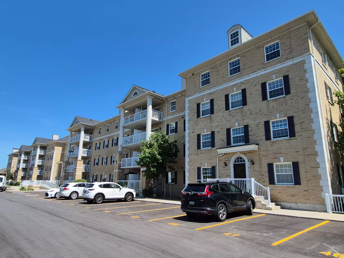 Markham, ON L3S 4V6,7428 Markham RD #408