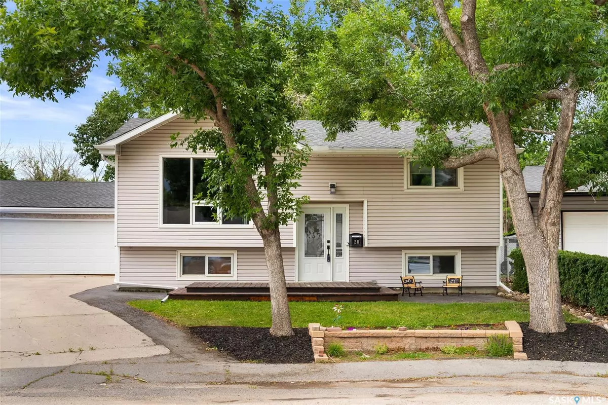 Regina, SK S4R 5H3,20 Pleasantview BAY