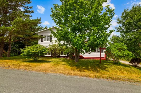 26 McCutcheons Road, Cbs, NL A1X 7P3