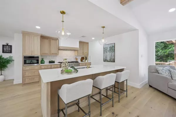 Dallas, TX 75248,6026 Meadowcreek Drive
