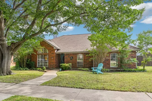 1213 Shawnee Trail, Carrollton, TX 75007