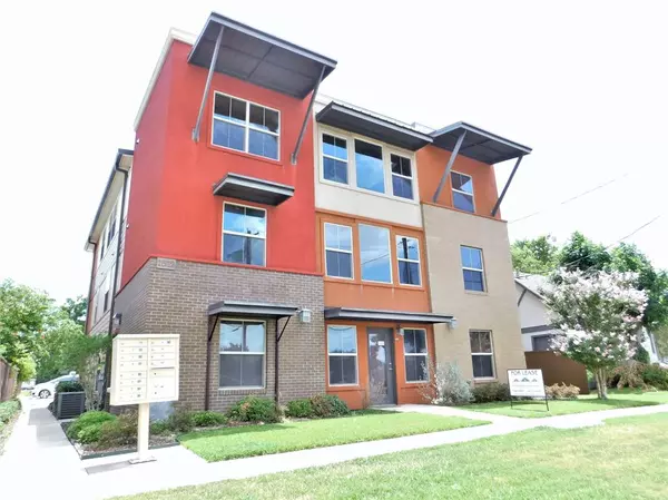 1512 N Elm Street #103, Denton, TX 76201