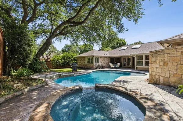 Dallas, TX 75231,7412 Crofton Drive