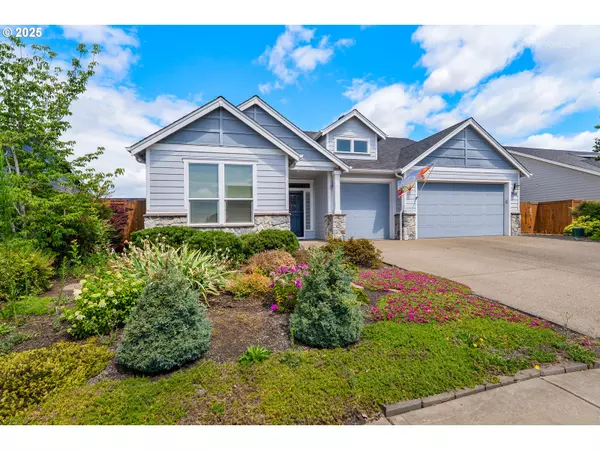 739 E MCKINLEY ST, Carlton, OR 97111
