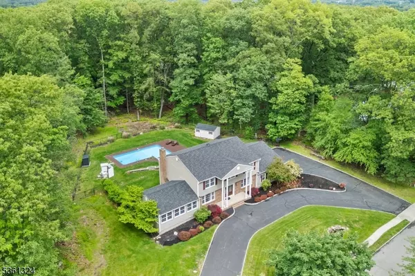 7 Hennion Dr, Parsippany-troy Hills Twp., NJ 07054