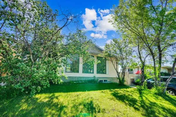 Calgary, AB T1Y 1Y4,616 Whitehorn WAY NE