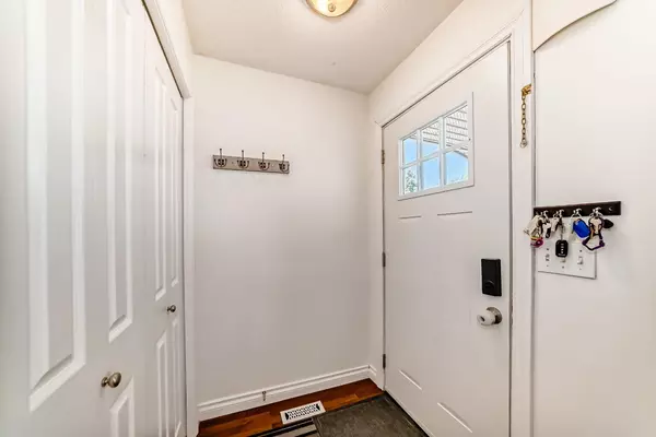 Airdrie, AB T4B1C4,66 Eldridge Rise SE