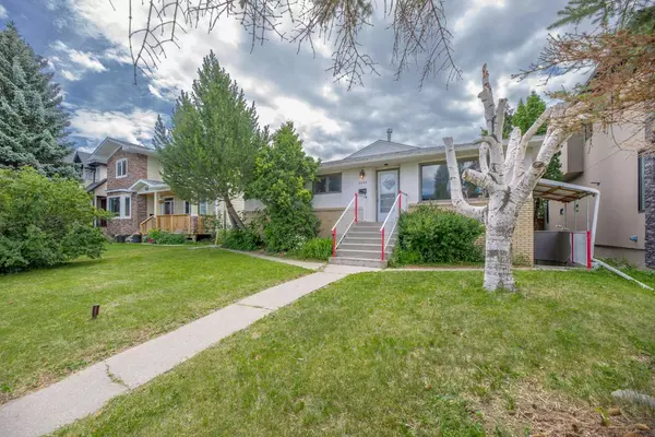 Calgary, AB T2T 2H6,2039 37 AVE SW