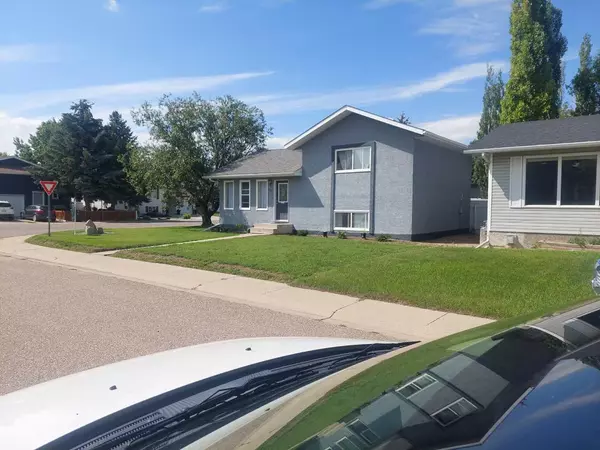 301 Spruce DR, Coalhurst, AB T0L0V0