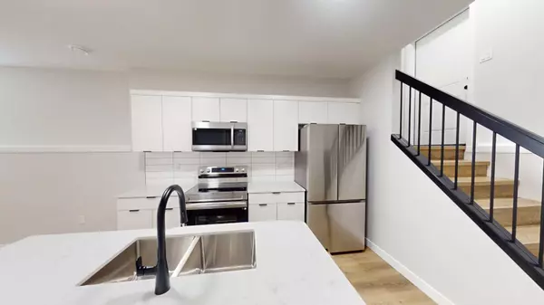 Grande Prairie, AB T8V6S9,10245 128 AVE #A