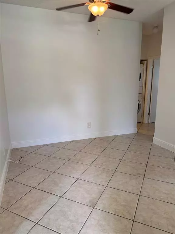 Pompano Beach, FL 33064,800 Cypress Park Way #O