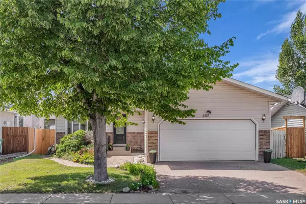 502 Brightsand CRESCENT, Saskatoon, SK S7J 4Y3