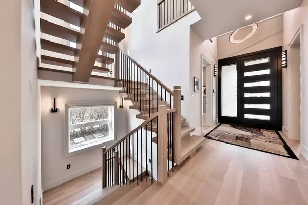 Mississauga, ON L5G 4B4,1372 Kenmuir AVE