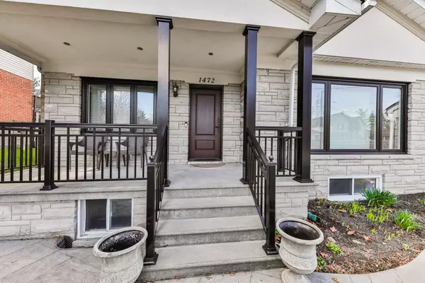 Mississauga, ON L5E 2N6,1472 Myron DR