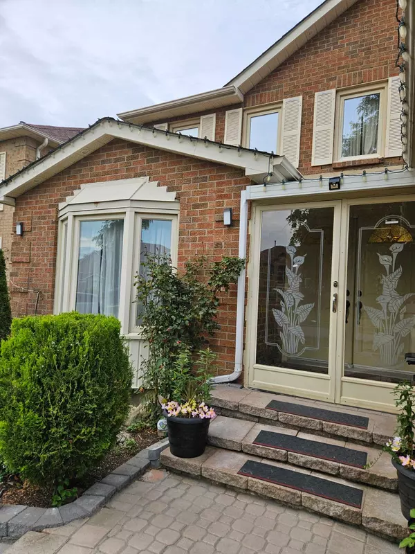 Brampton, ON L6S 4G3,35 Nottingham CRES