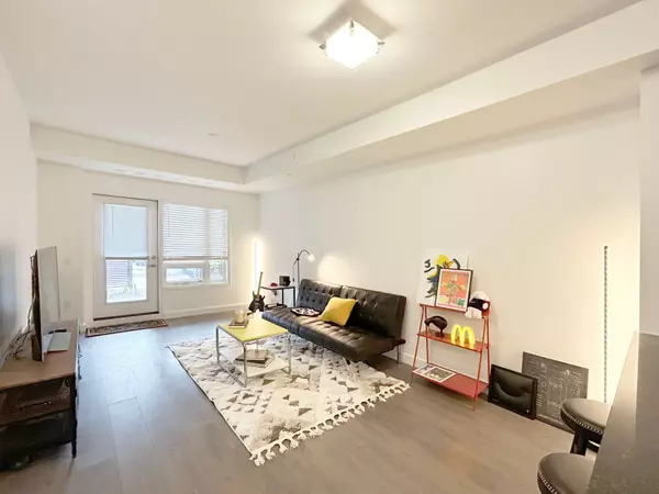 Mississauga, ON L5M 0W5,5005 Harvard RD #101