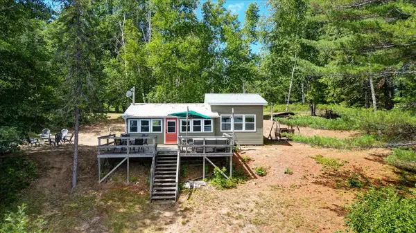 707 Tamarack RD, Madawaska Valley, ON K0J 1B0