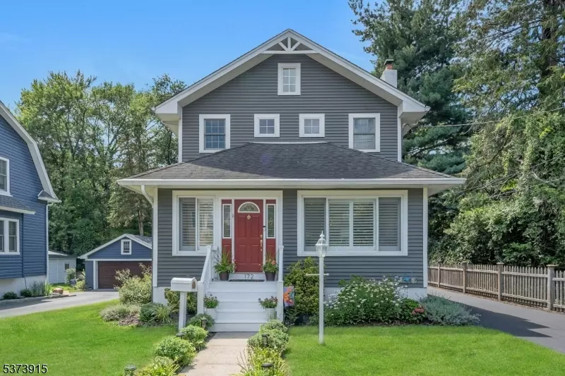 172 Ackerman Ave, Ridgewood Village, NJ 07450