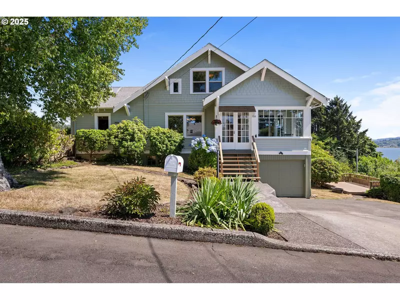 206 BRISTOL ST, Astoria, OR 97103
