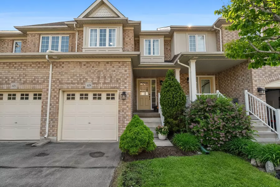 1087 Ormond DR #49, Oshawa, ON L1K 0E8