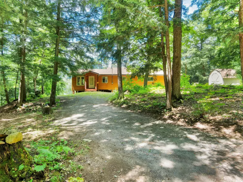 1022 Bird Lake CRES, Bracebridge, ON P1L 1X1