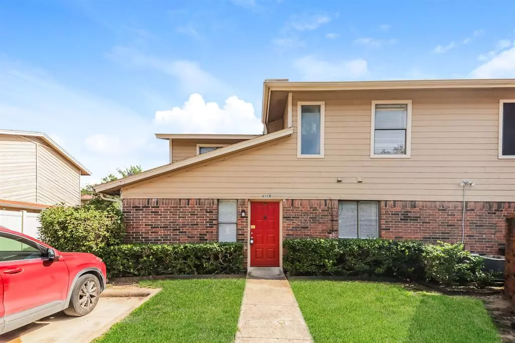 Carrollton, TX 75006,2240 Tarpley Road #104