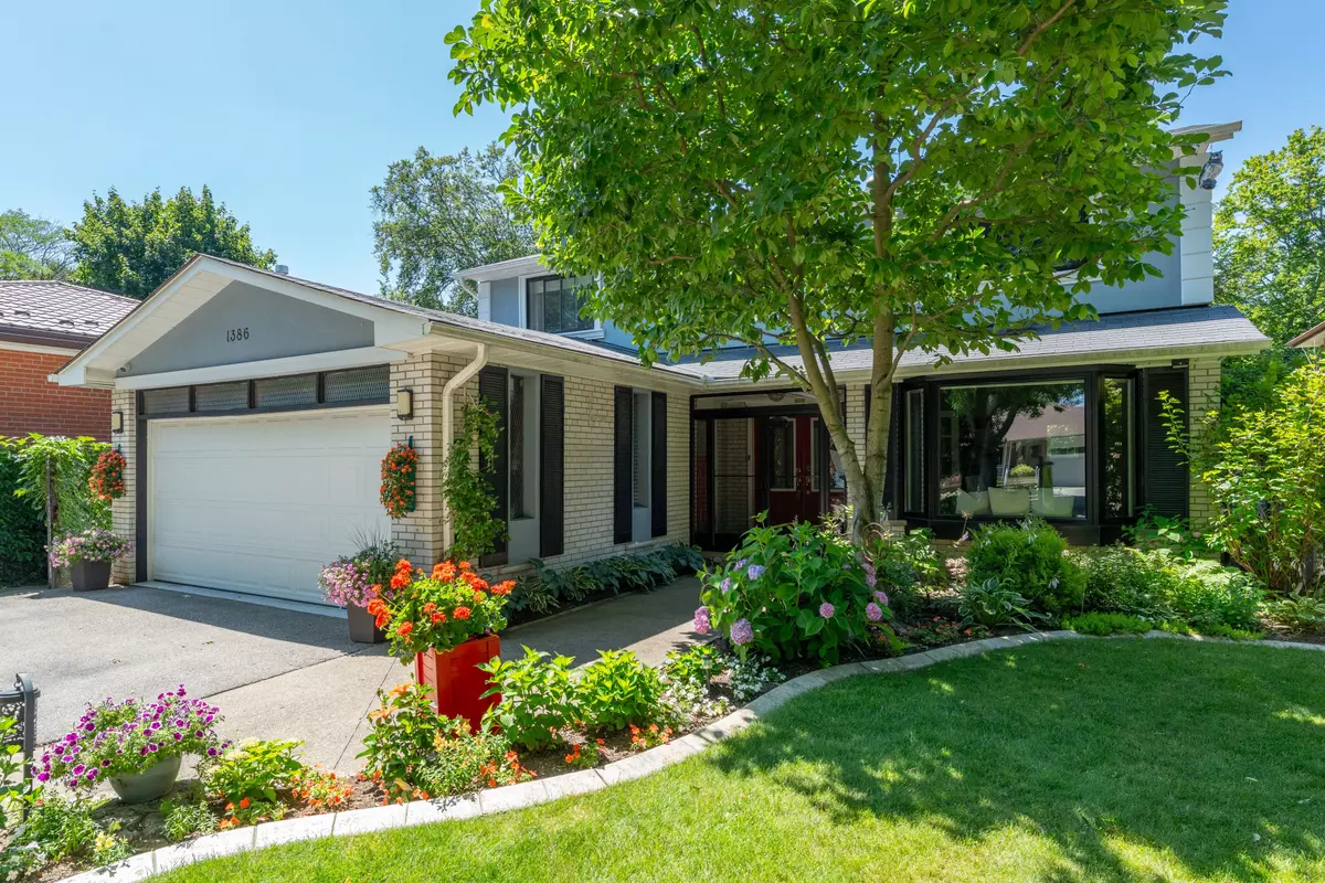 Mississauga, ON L5E 2N4,1386 Myron DR