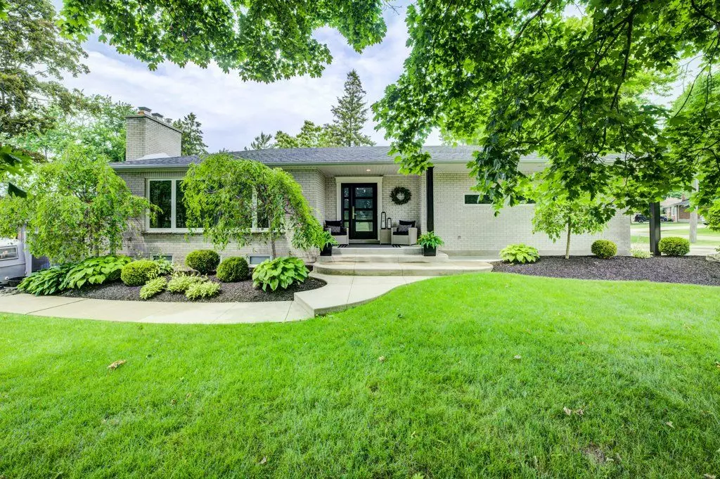 North Perth, ON N4W 1K3,34 Jackson CRES