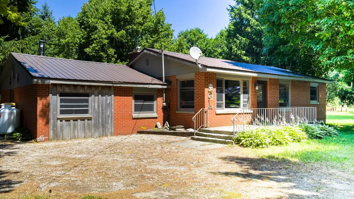 Central Huron, ON N0M 1L0,37752 Bayfield RD