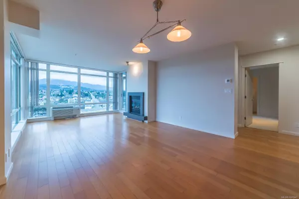 38 Front St #903, Nanaimo, BC V9R 0B8