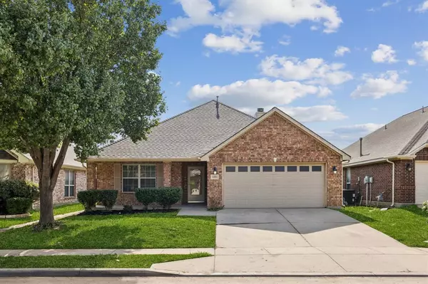11832 Basilwood Drive, Fort Worth, TX 76244