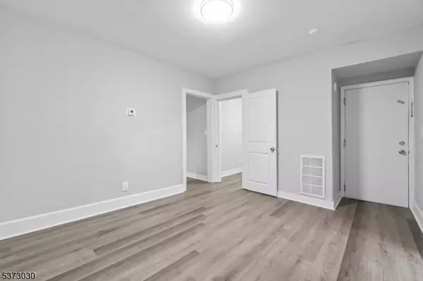 Paterson City, NJ 07524,92 Mercer St