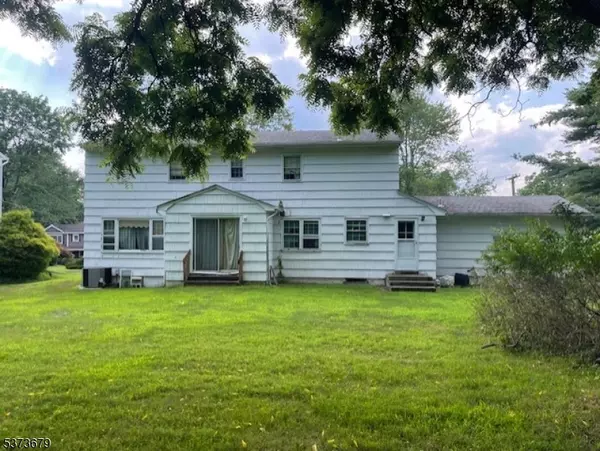 Livingston Twp., NJ 07039,54 Knollwood Dr
