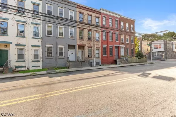 Newark City, NJ 07107,348 Sussex Ave