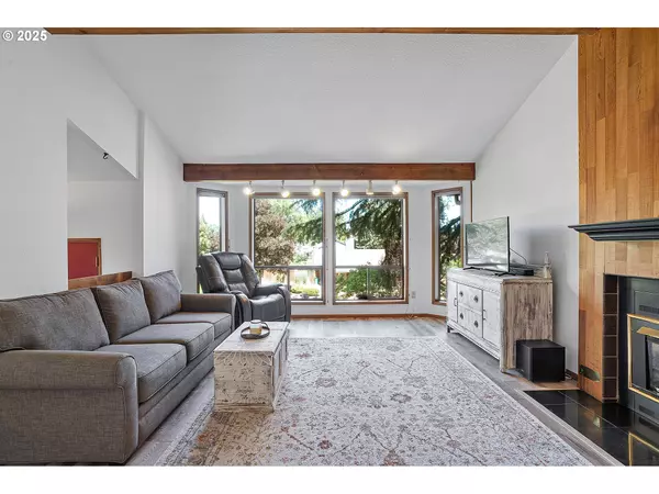 Beaverton, OR 97008,14304 SW STALLION DR