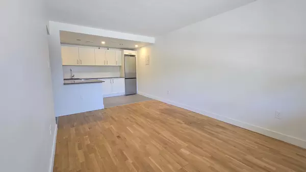 Toronto C08, ON M5A 2E2,230 Oak ST #110