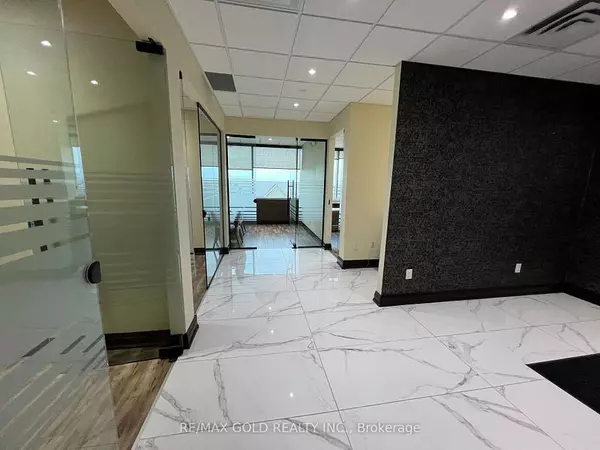Mississauga, ON L5S 0A7,218 Export BLVD #612