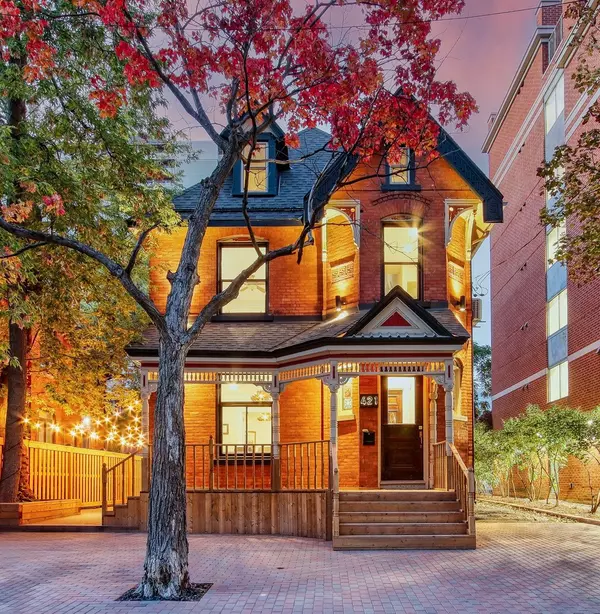 421 Gilmour ST, Ottawa Centre, ON K2P 0R5