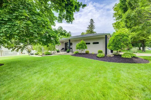 North Perth, ON N4W 1K3,34 Jackson CRES