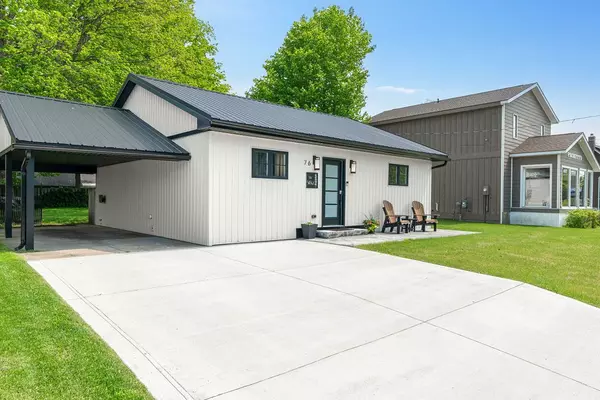 Lambton Shores, ON N0M 1T0,76 Ontario ST S