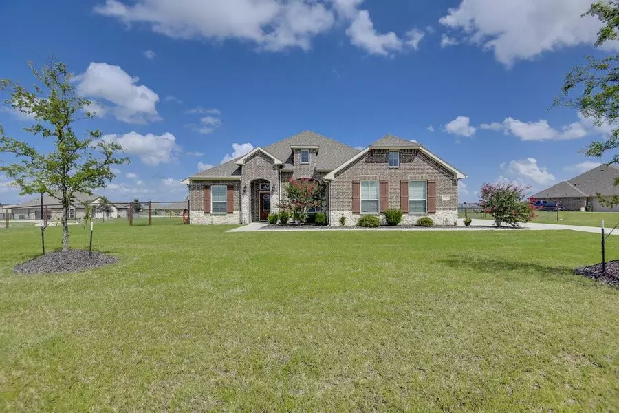 7816 Wheatland Court, Godley, TX 76044