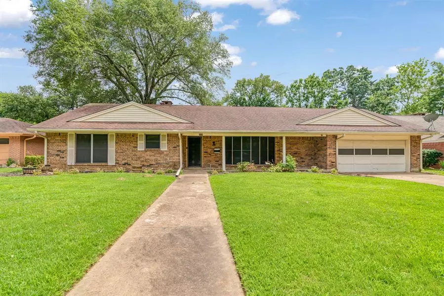 2680 Hubbard Street, Paris, TX 75460