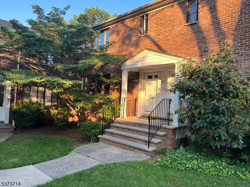 17A Troy Dr #A, Springfield Twp., NJ 07081