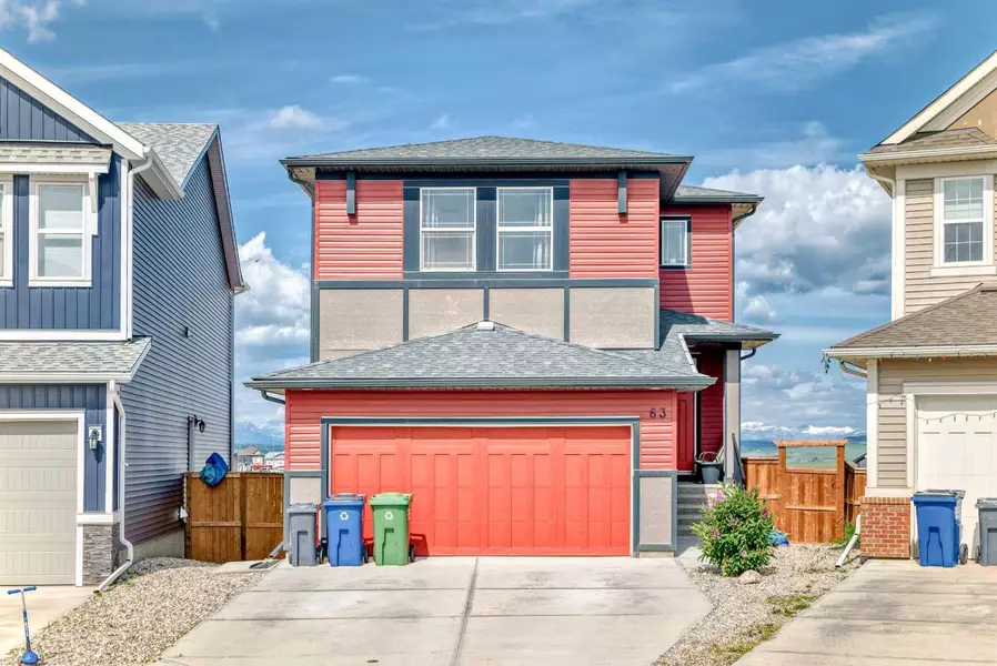 63 Heritage CT, Cochrane, AB T4C 2N5
