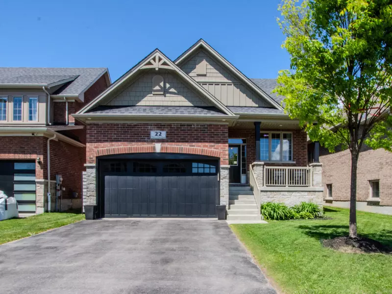 22 Oliver's Mill RD, Springwater, ON L9X 0S8