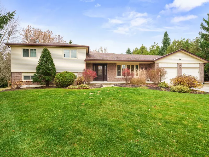 18 McKibbon AVE, Amaranth, ON L9W 5M2