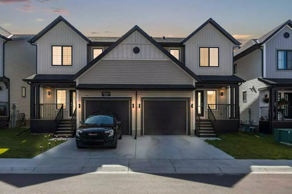Airdrie, AB T4B 5H7,672 South Point Heath Southwest